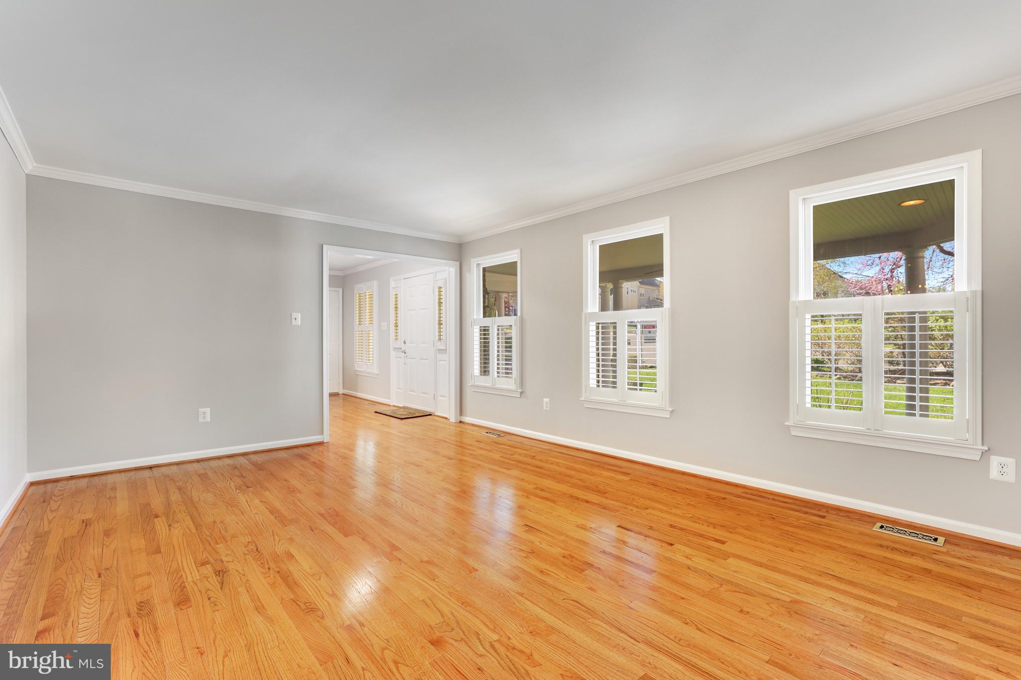 1004 Hidden Park Place Herndon, VA 20170 - Photo 37 of 101