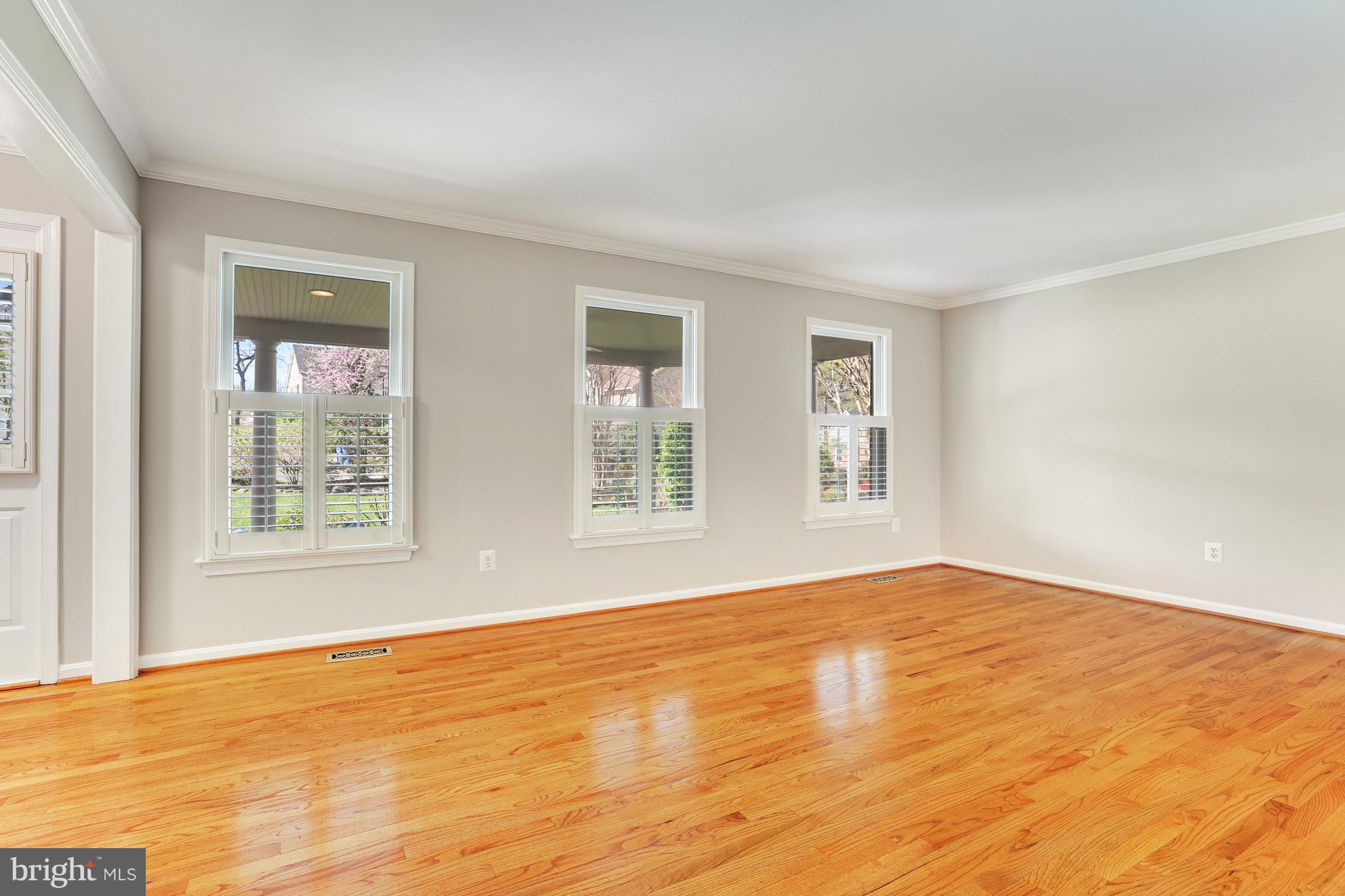 1004 Hidden Park Place Herndon, VA 20170 - Photo 39 of 101