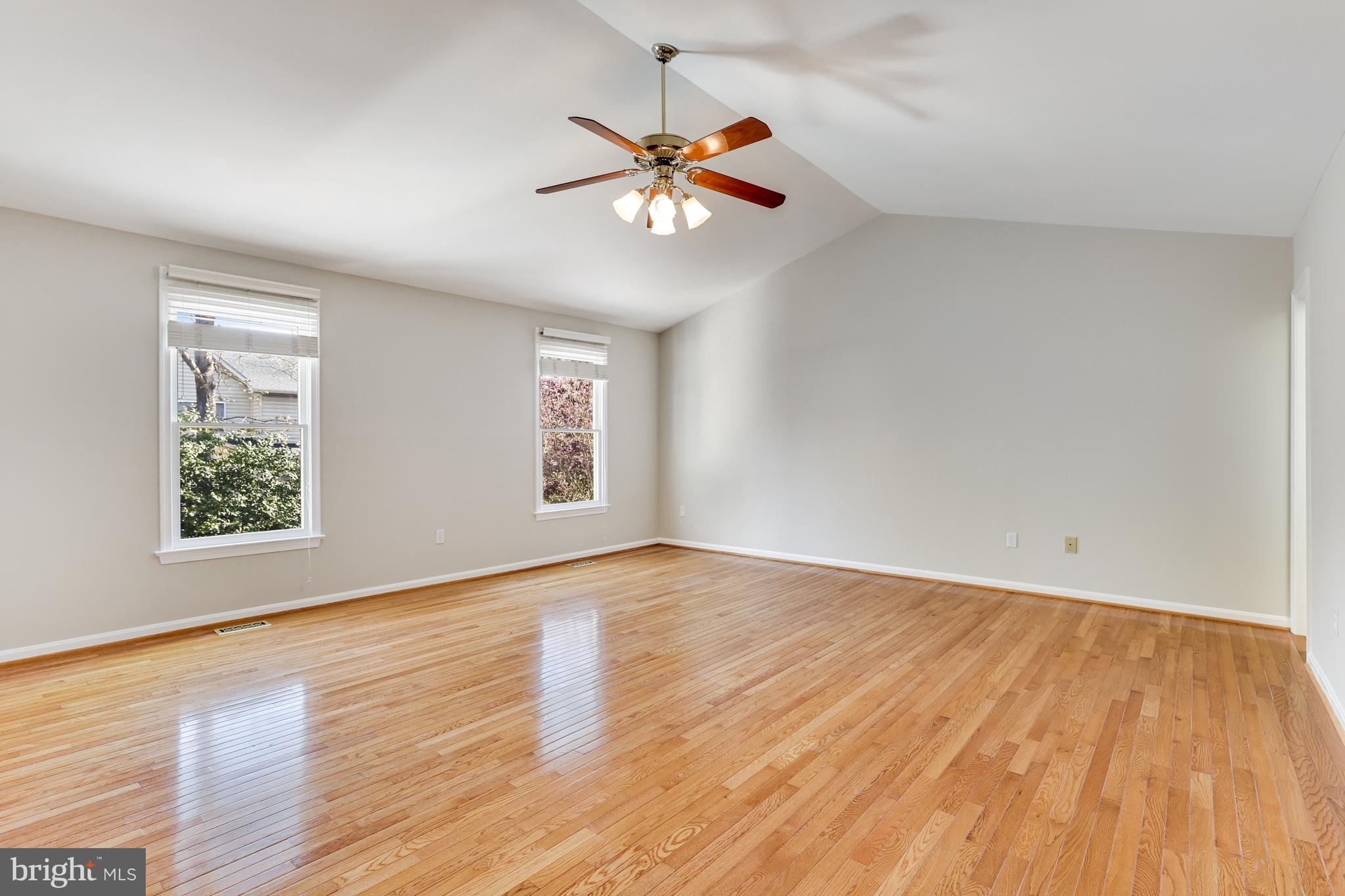 1004 Hidden Park Place Herndon, VA 20170 - Photo 44 of 101