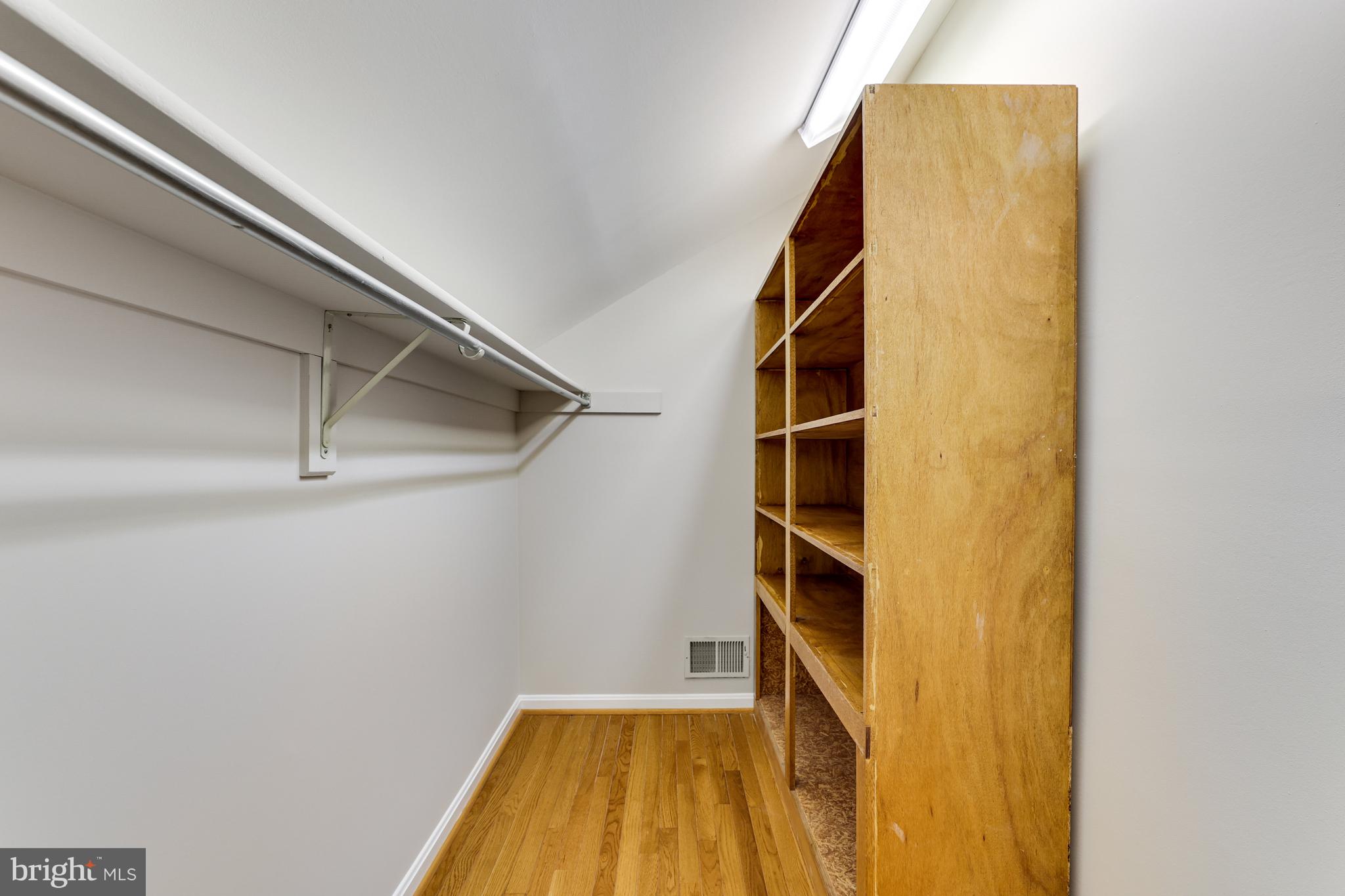 1004 Hidden Park Place Herndon, VA 20170 - Photo 48 of 101