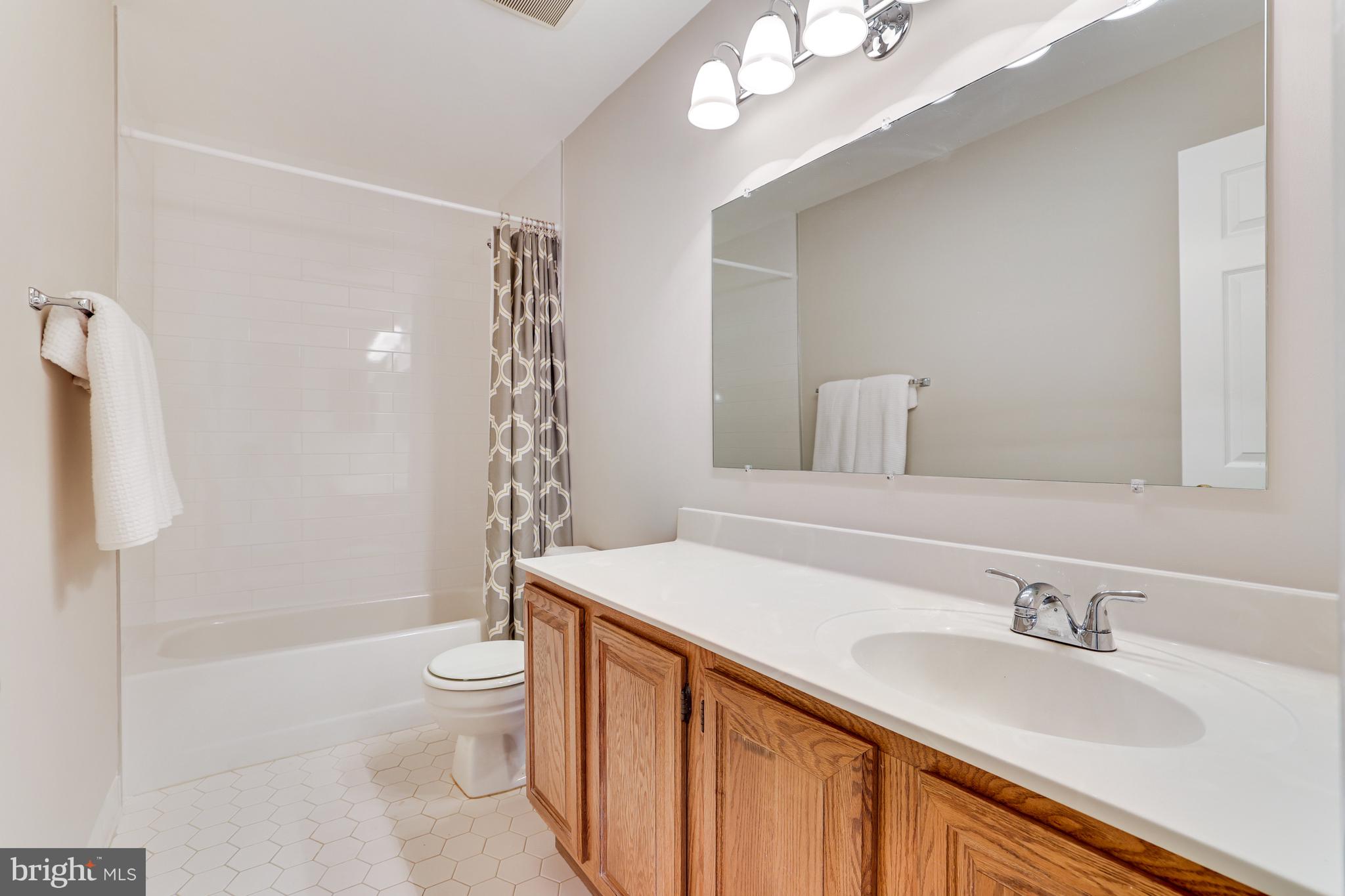 1004 Hidden Park Place Herndon, VA 20170 - Photo 61 of 101