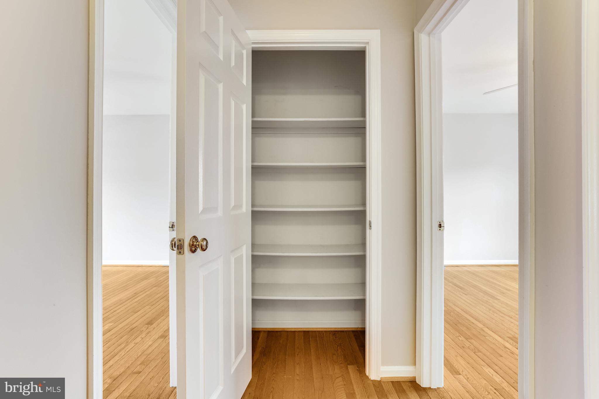 1004 Hidden Park Place Herndon, VA 20170 - Photo 63 of 101