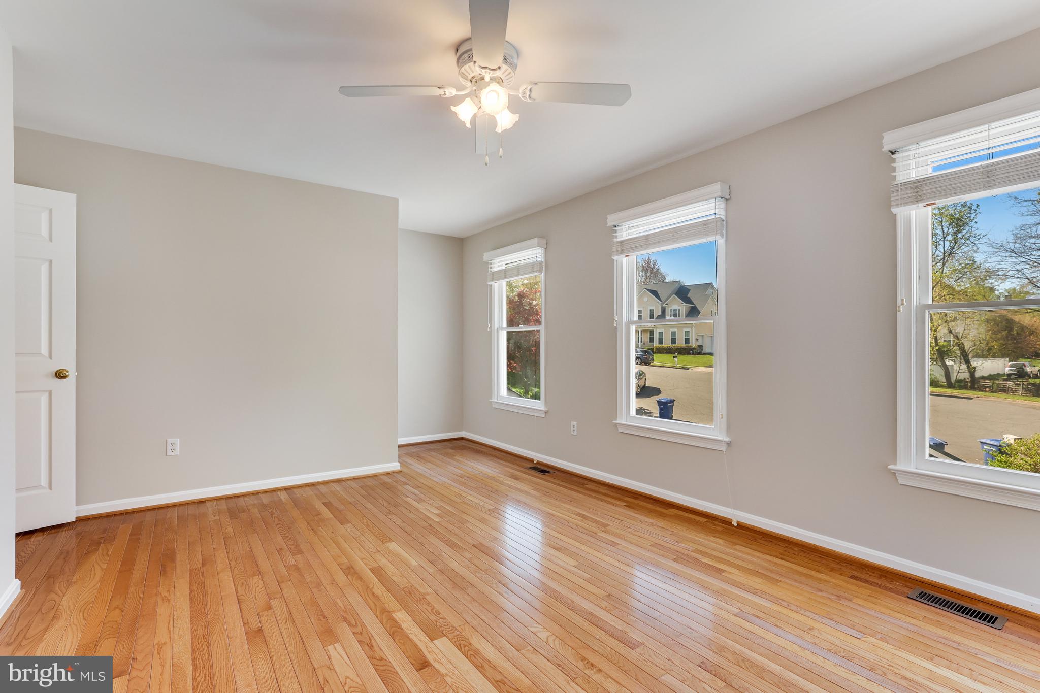 1004 Hidden Park Place Herndon, VA 20170 - Photo 65 of 101