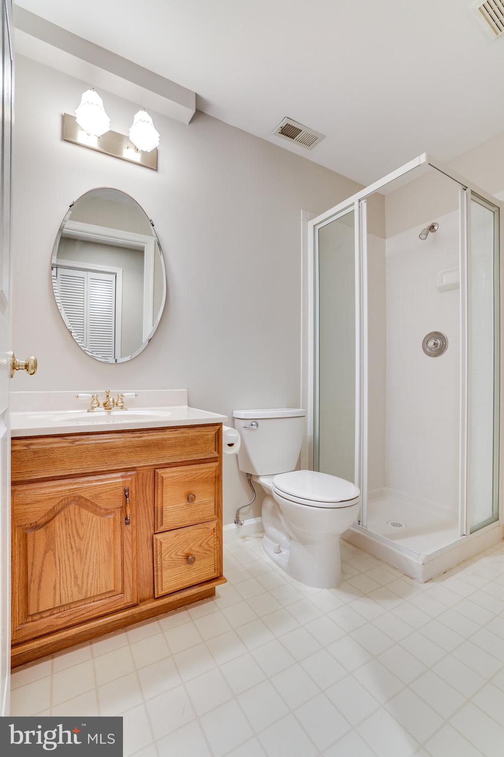 1004 Hidden Park Place Herndon, VA 20170 - Photo 77 of 101