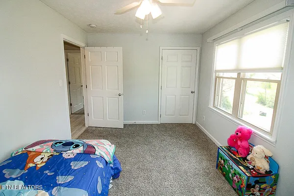 $434,000 | 416 Summitt Drive, La Follette, TN 37766