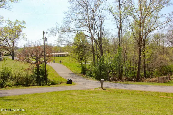 $434,000 | 416 Summitt Drive, La Follette, TN 37766