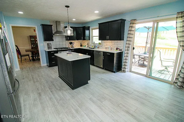 $434,000 | 416 Summitt Drive, La Follette, TN 37766
