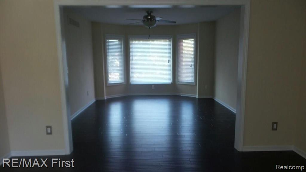 235 Stonetree Circle Rochester Hills, MI 48309 - Photo 10 of 29