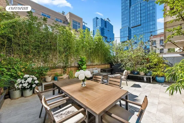$1,200,000 | 26 Broadway, Unit 204 | Williamsburg