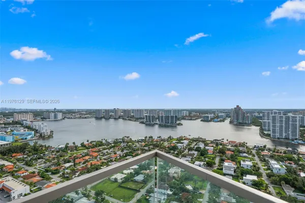 $12,500 | 18975 Collins Avenue, Unit 3205, Sunny Isles Beach, FL 33160