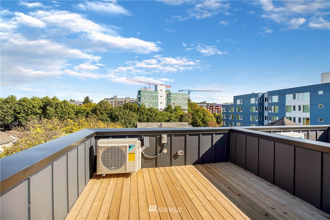 2017 South Main Street, Unit A Seattle, WA 98144 - Photo 3 of 5 Gallery Image 3