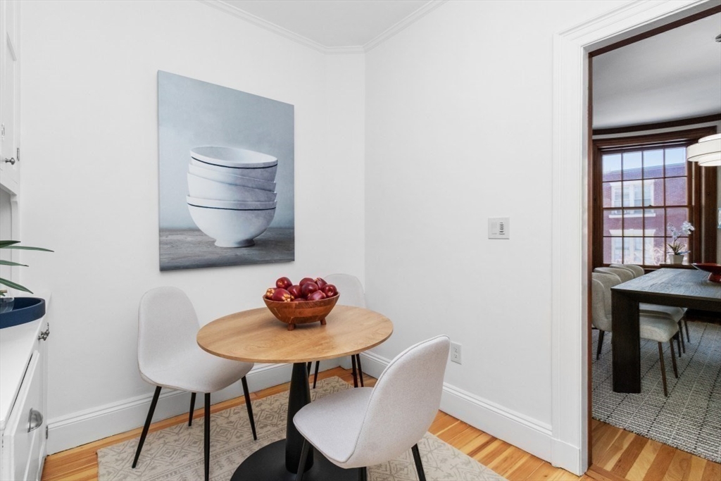 143 Beaconsfield Road, Unit 2 Brookline, MA 02445 - Photo 13 of 34