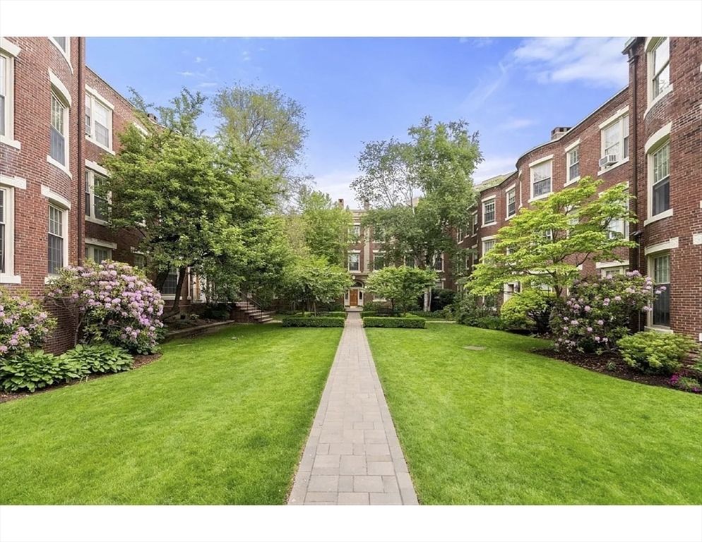 143 Beaconsfield Road, Unit 2 Brookline, MA 02445 - Photo 33 of 34