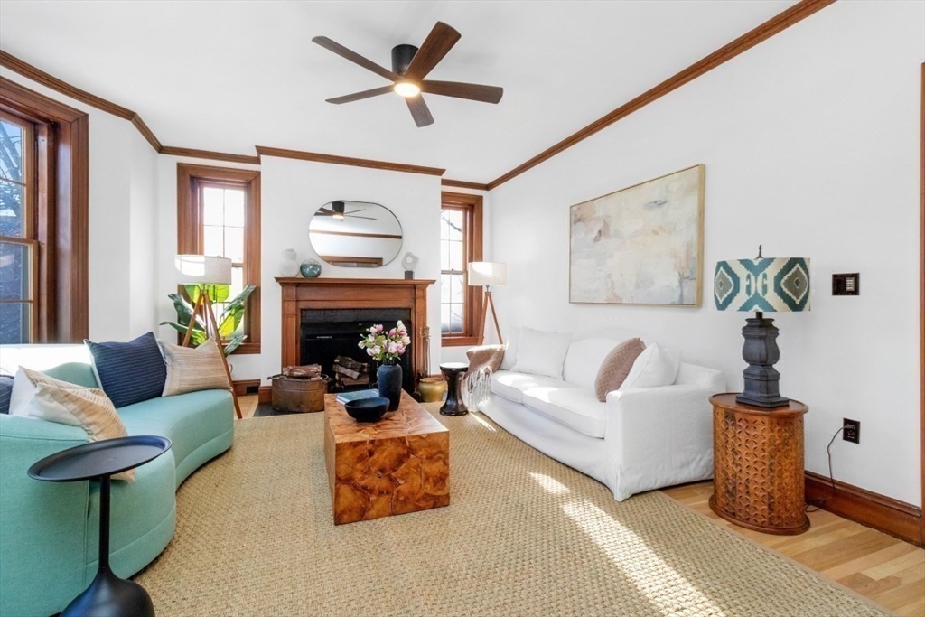 143 Beaconsfield Road, Unit 2 Brookline, MA 02445 - Photo 4 of 34