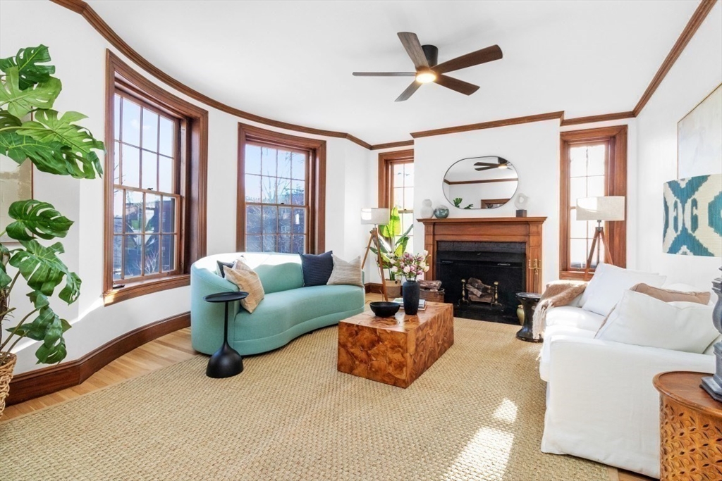 143 Beaconsfield Road, Unit 2 Brookline, MA 02445 - Photo 7 of 34