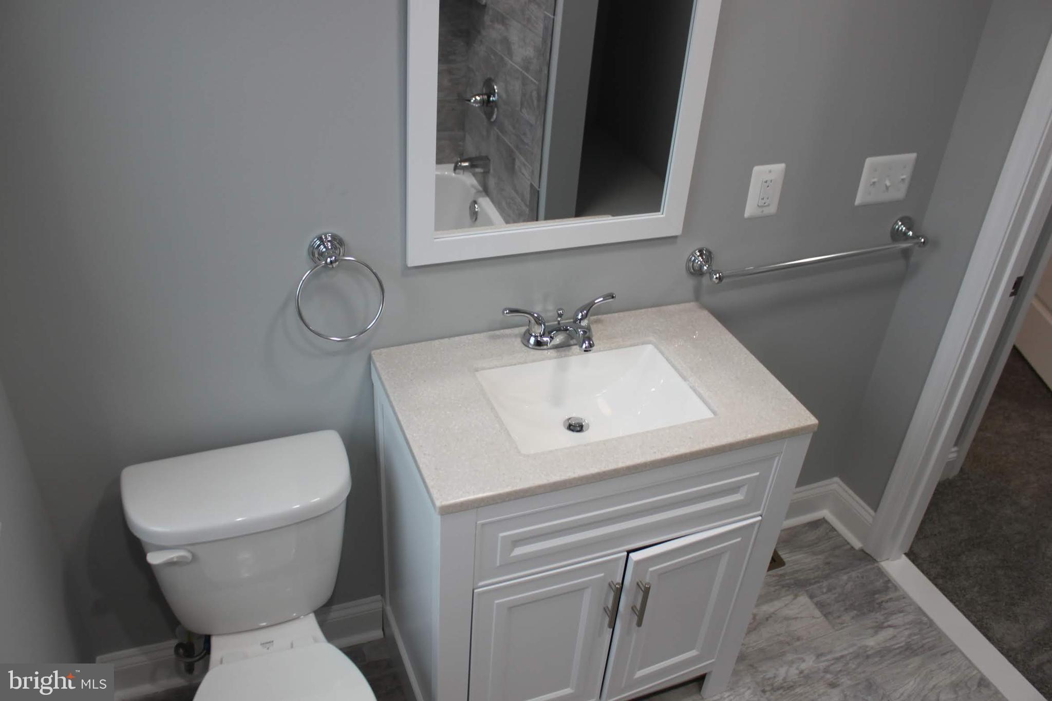 1003 Wicklow Road Baltimore, MD 21229 - Photo 14 of 28