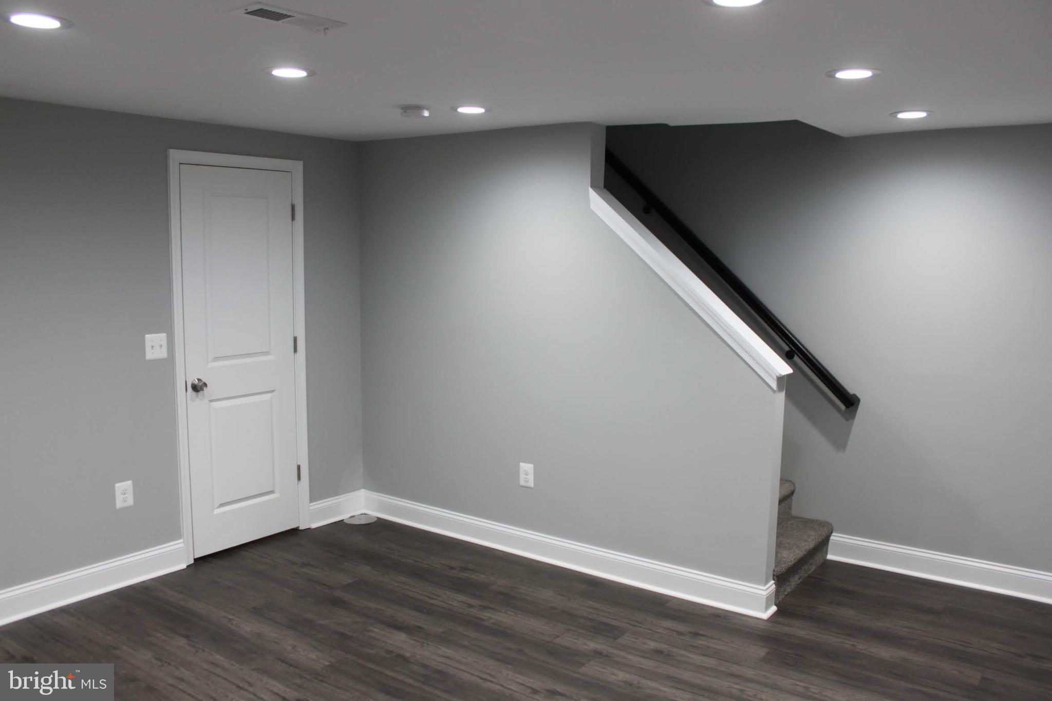 1003 Wicklow Road Baltimore, MD 21229 - Photo 20 of 28