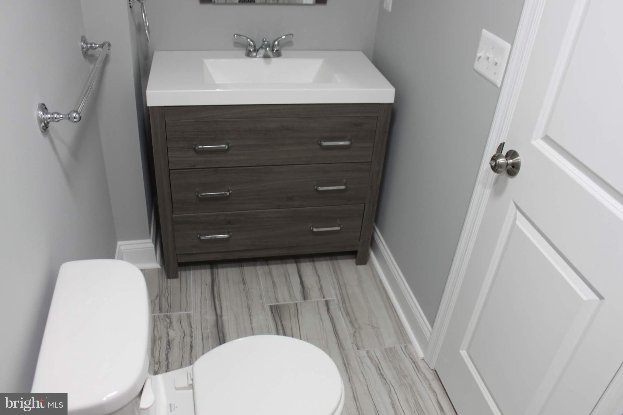 1003 Wicklow Road Baltimore, MD 21229 - Photo 23 of 28