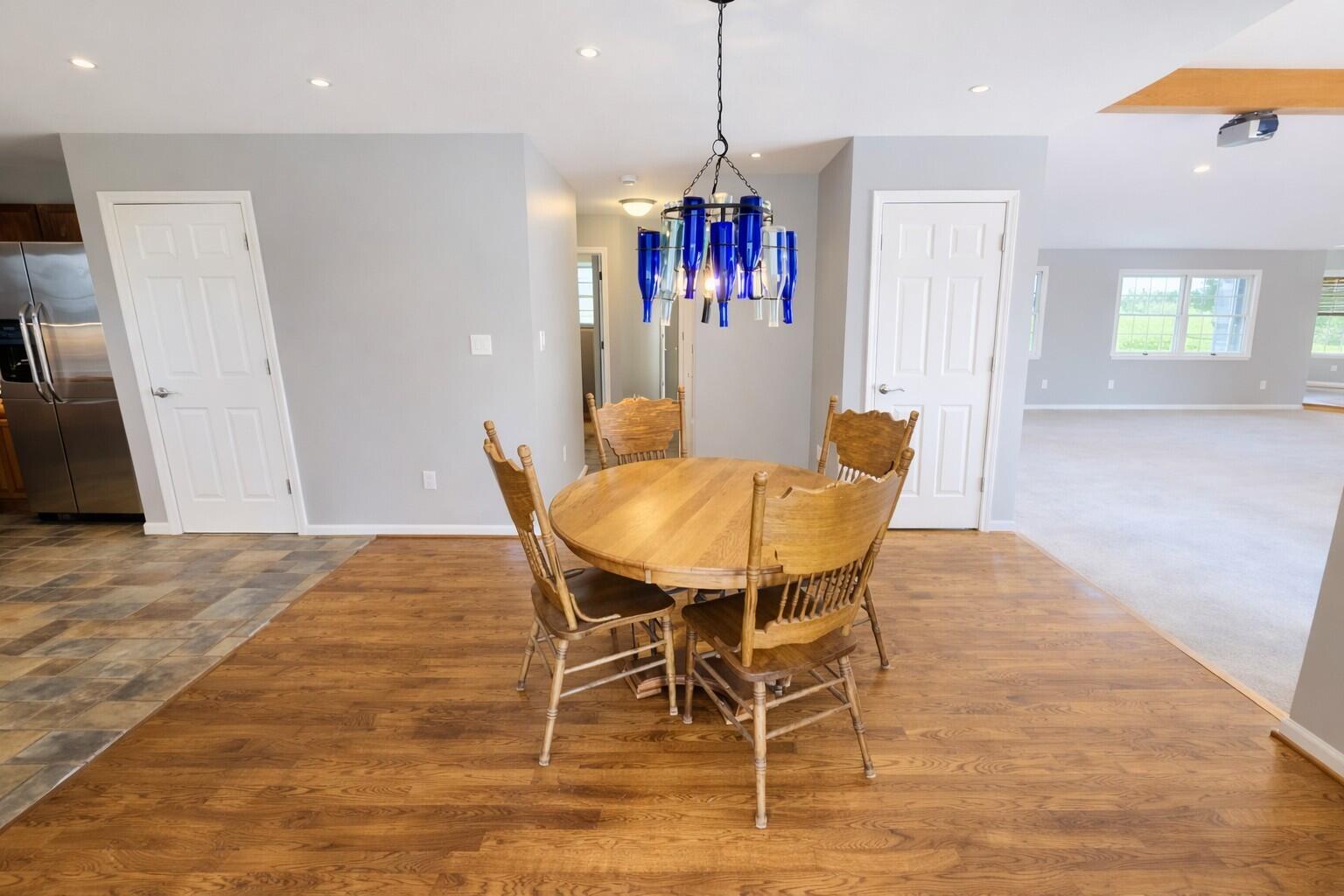 6640 Wolf Lake Road Jackson, MI 49201 - Photo 7 of 22 dining area