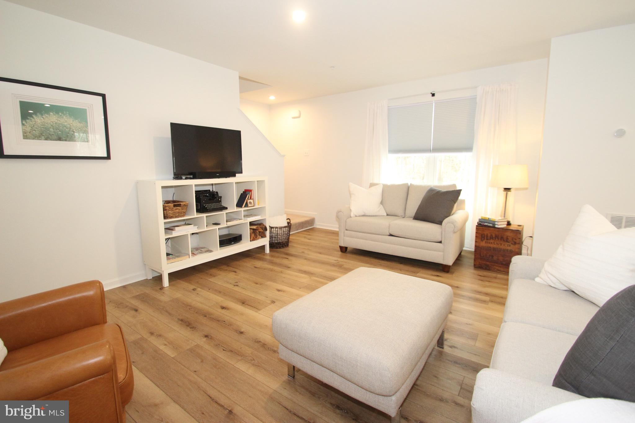 34 Sugarberry Drive Elkton, MD 21921 - Photo 3 of 25 Living Room