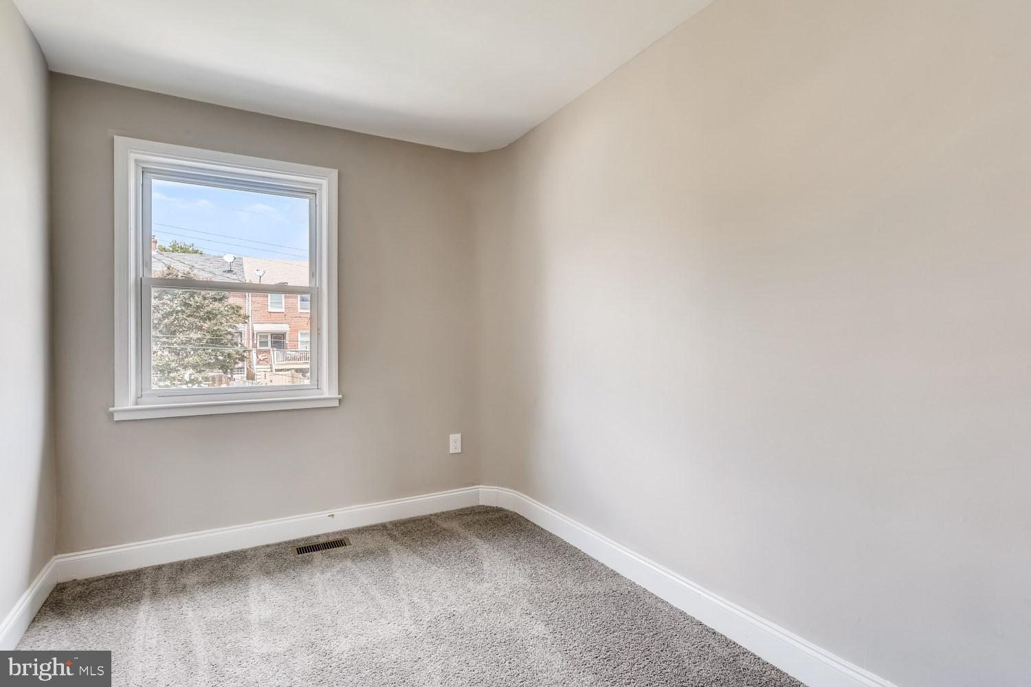 1606 Gleneagle Road Baltimore, MD 21239 - Photo 15 of 28