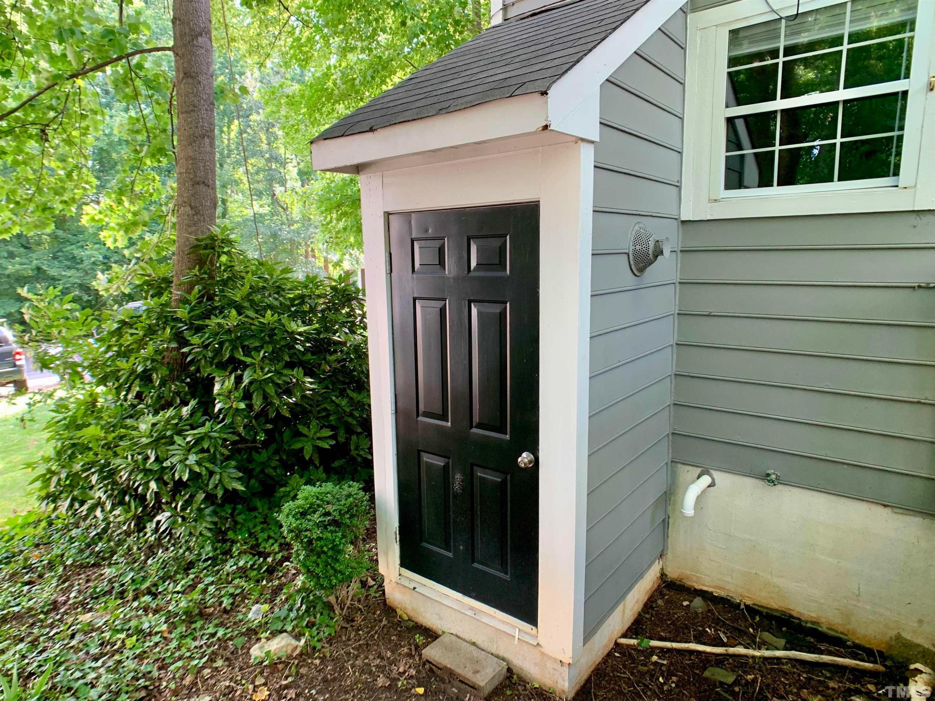 1073 Mills Street Raleigh, NC 27608 - Photo 19 of 21 Photo #19
