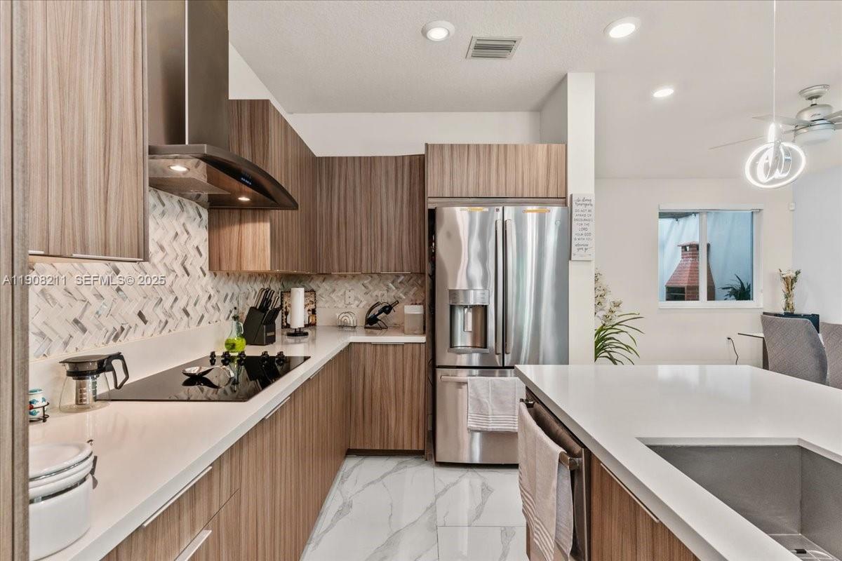 6680 Northwest 102nd Path Doral, FL 33178 - Photo 24 of 49