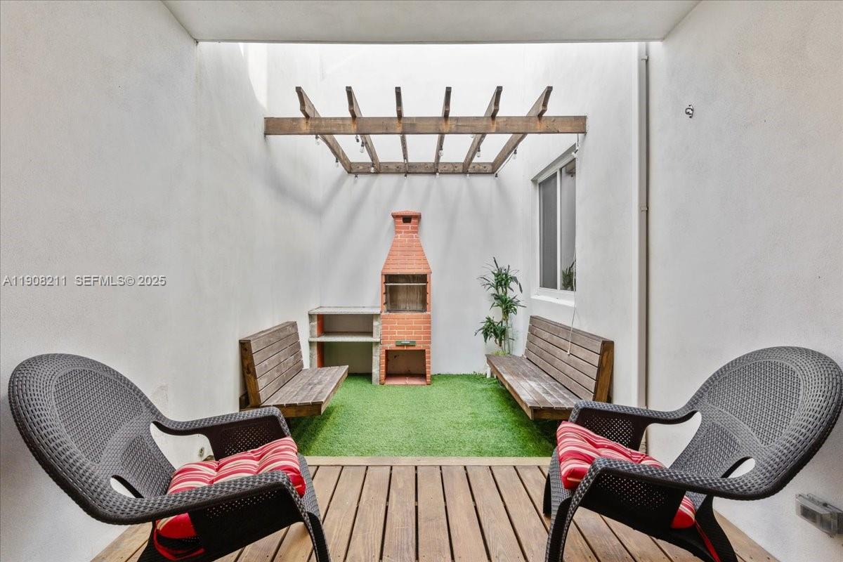 6680 Northwest 102nd Path Doral, FL 33178 - Photo 27 of 49