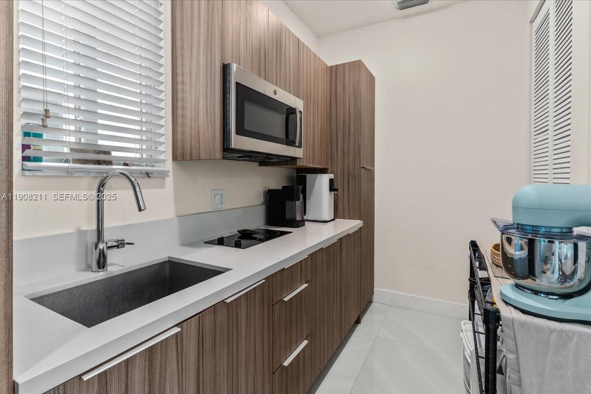 6680 Northwest 102nd Path Doral, FL 33178 - Photo 44 of 49