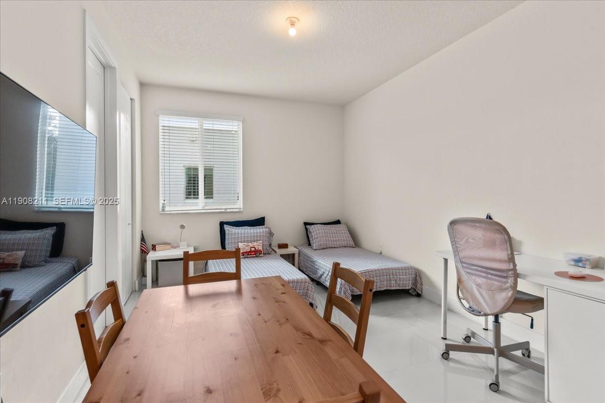 6680 Northwest 102nd Path Doral, FL 33178 - Photo 46 of 49