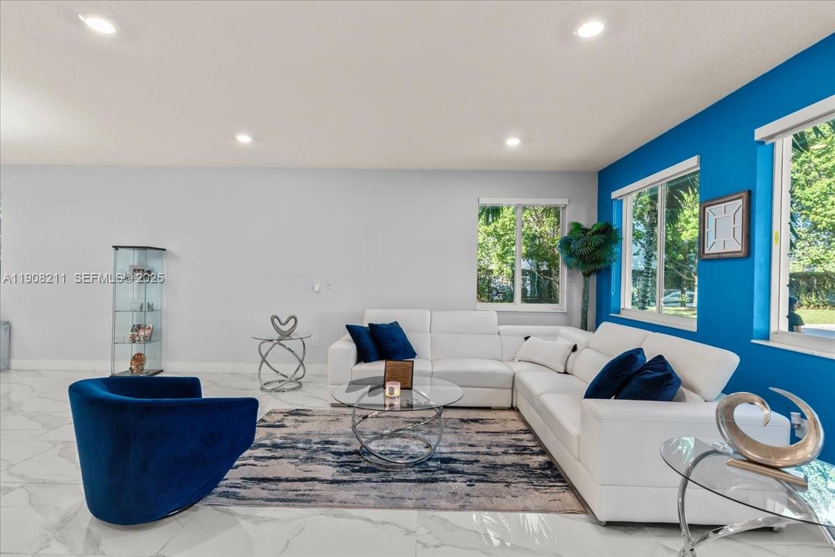 6680 Northwest 102nd Path Doral, FL 33178 - Photo 6 of 49