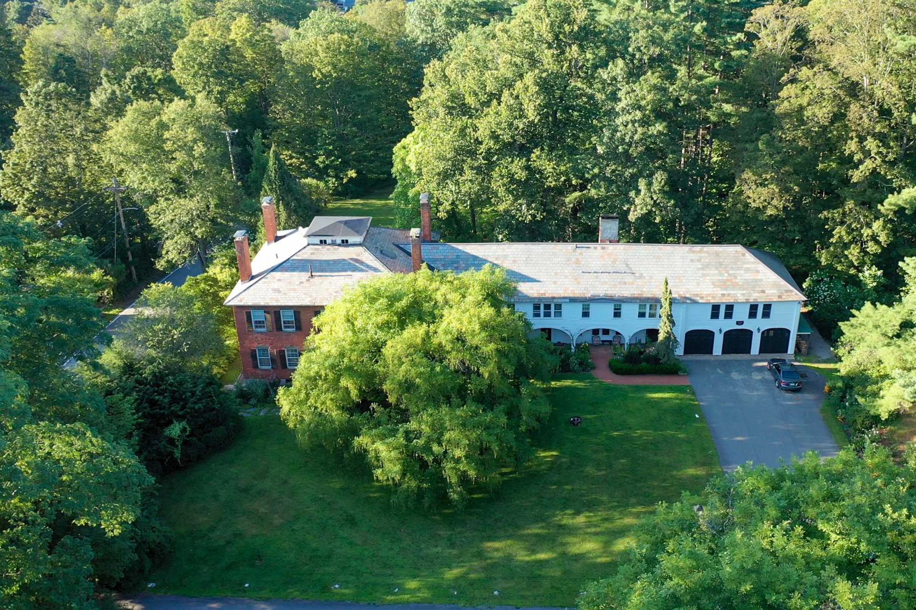 31 Wentworth Road Walpole, NH 03608 - Photo 1 of 59