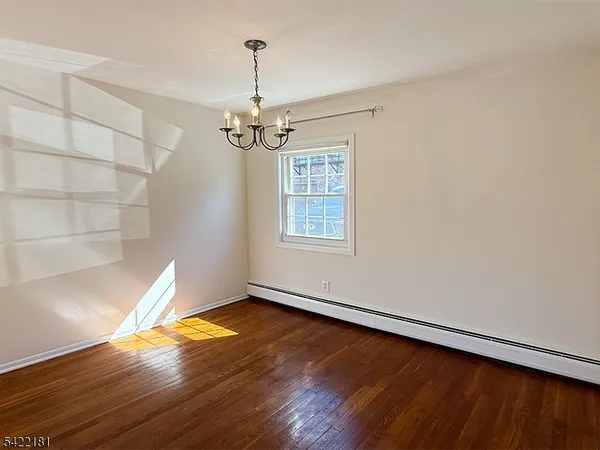 $2,150 | 45 Wedgewood Drive, Unit 125, Verona, NJ 07044