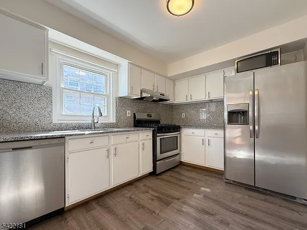 $2,150 | 45 Wedgewood Drive, Unit 125, Verona, NJ 07044