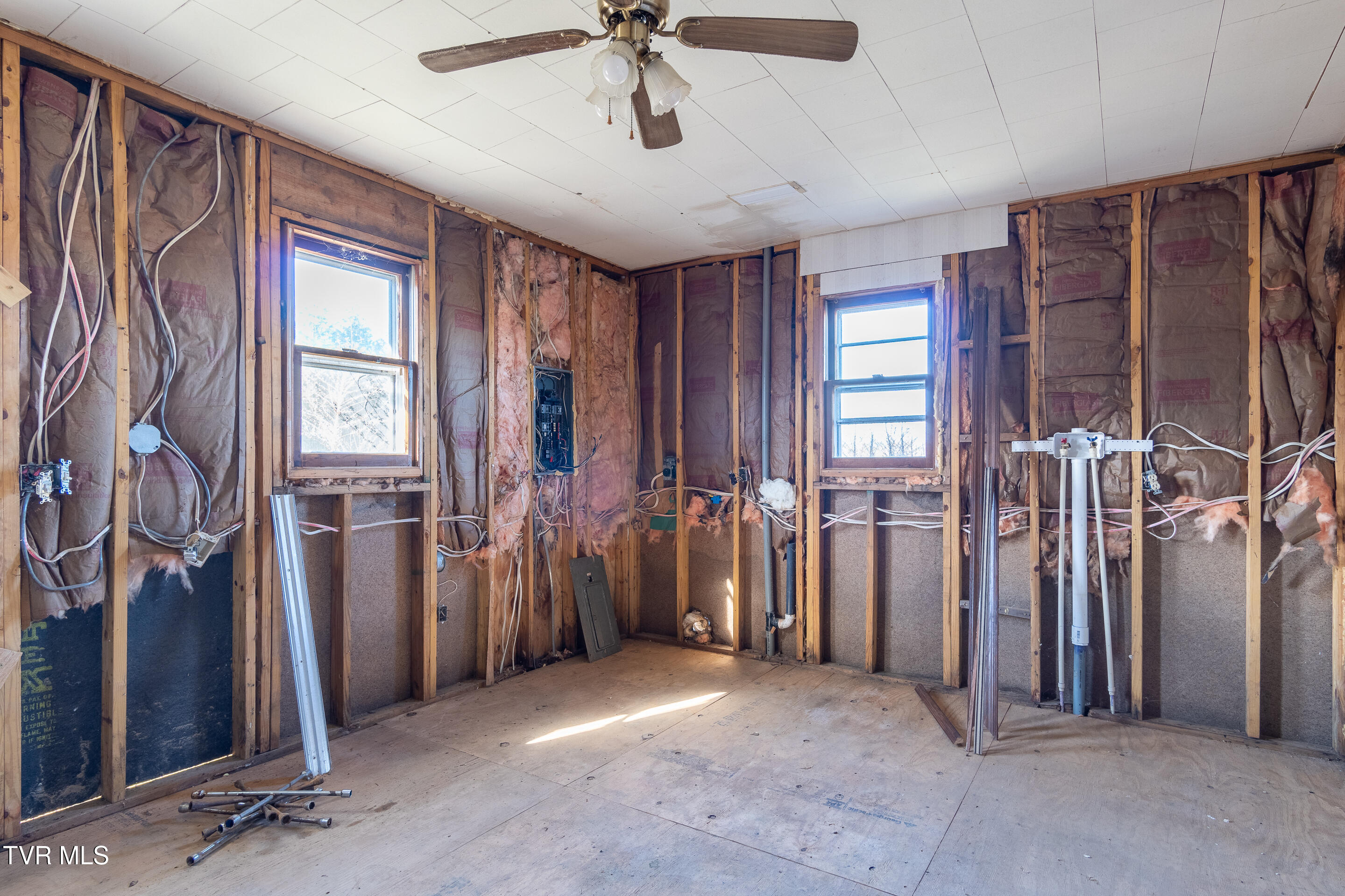 231 Bill Mauk Road Chuckey, TN 37641 - Photo 9 of 35 interior-6