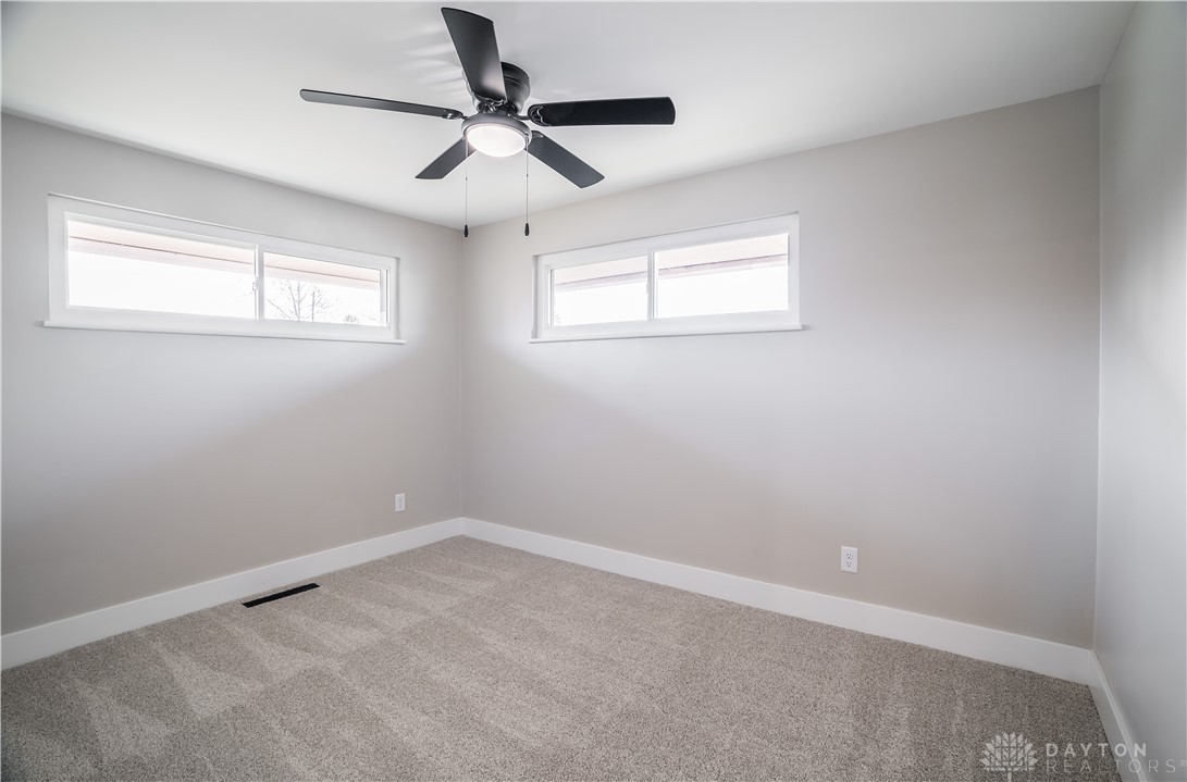 5725 Benedict Road Huber Heights, OH 45424 - Photo 23 of 31