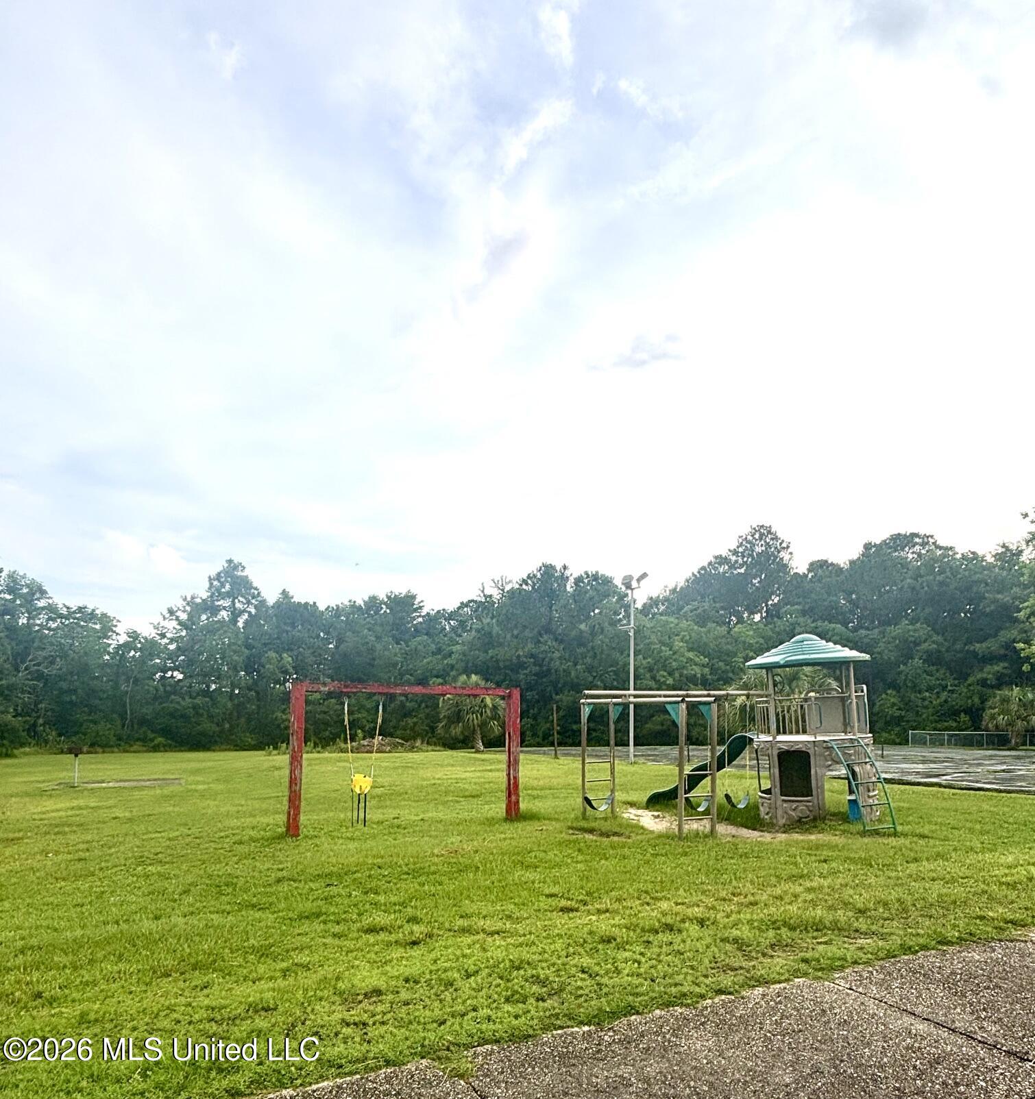 1625 Martin Bluff Road, Unit 5 Gautier, MS 39553 - Photo 21 of 24 IMG_6768