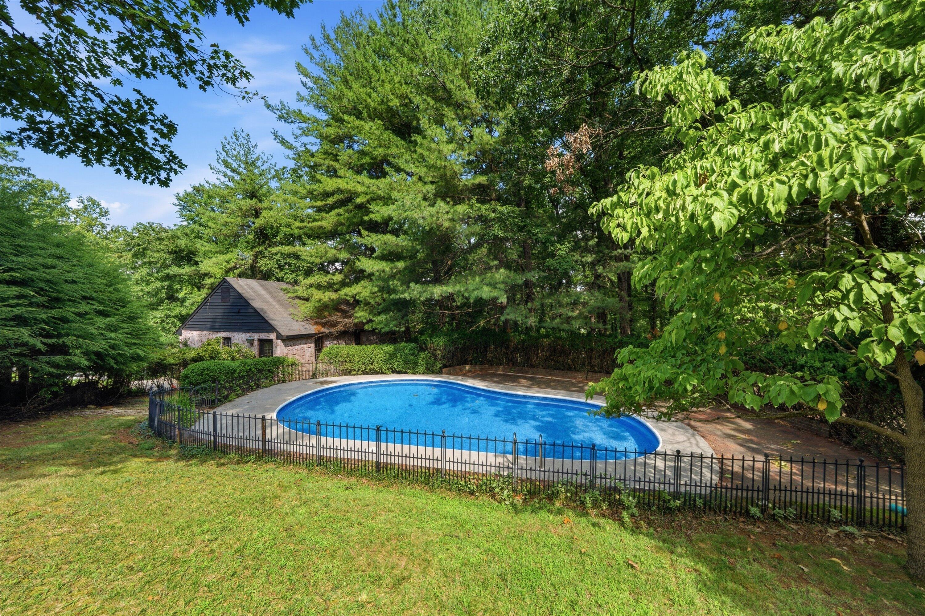 3625 Ridgewood Lane Southwest Roanoke, VA 24014 - Photo 54 of 82 55-DSC_00011