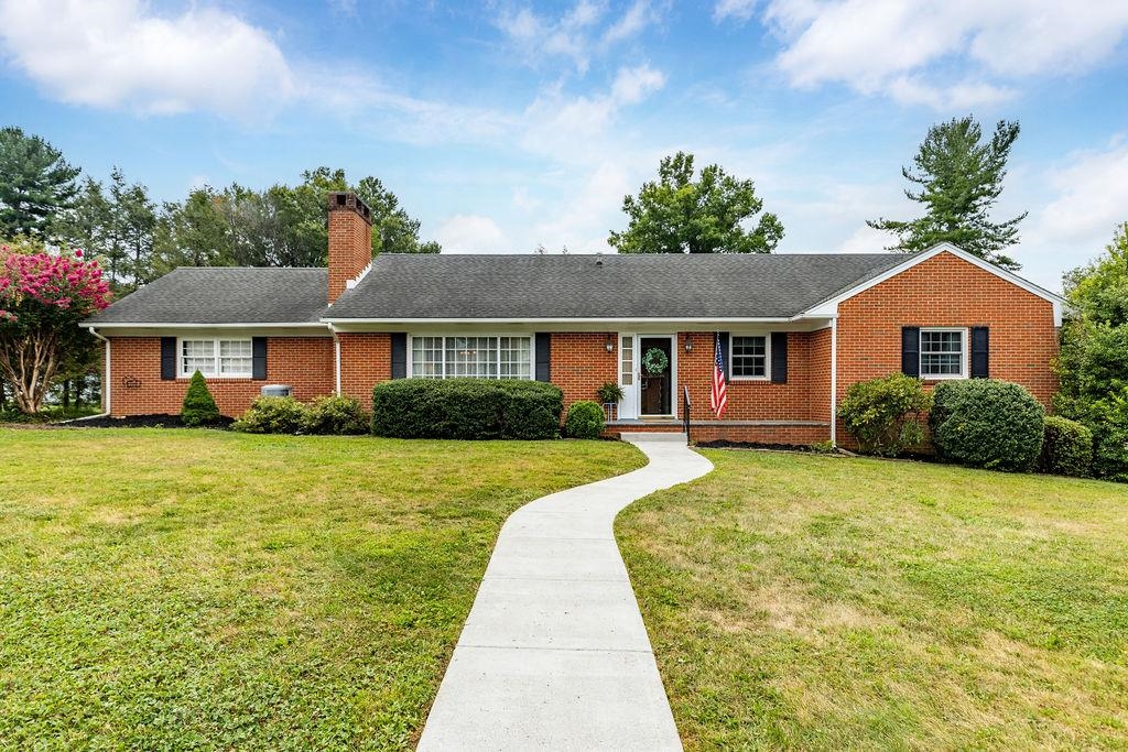 866 Kent Road Waynesboro, VA 22980 - Photo 1 of 65 Gallery Image 1
