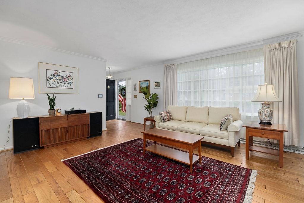 866 Kent Road Waynesboro, VA 22980 - Photo 4 of 65 Gallery Image 4