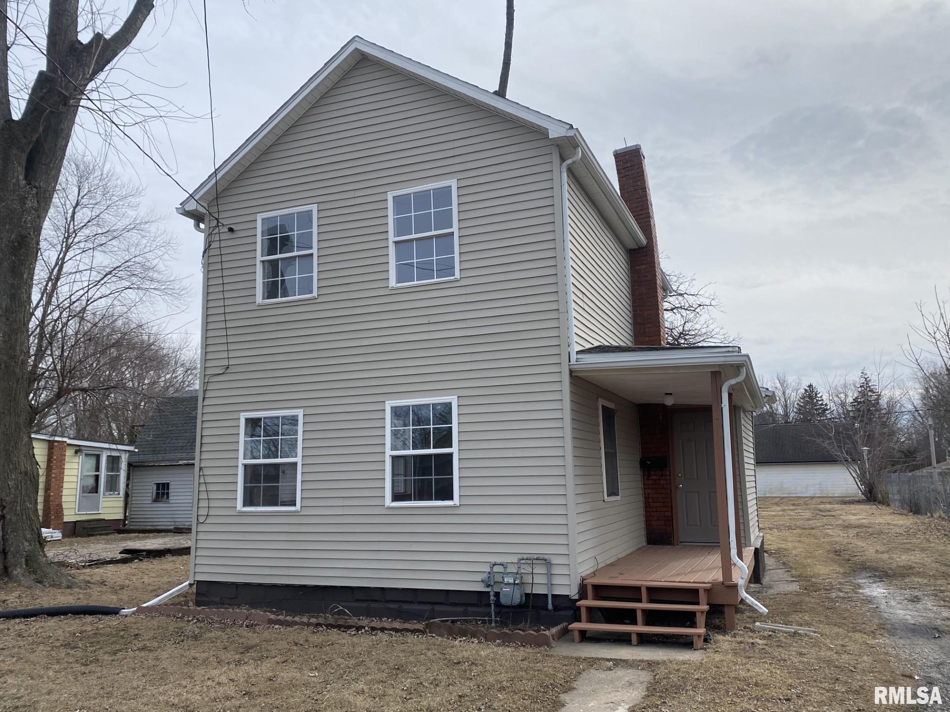 356 West Locust Street Canton, IL 61520 - Photo 1 of 27 Gallery Image 1