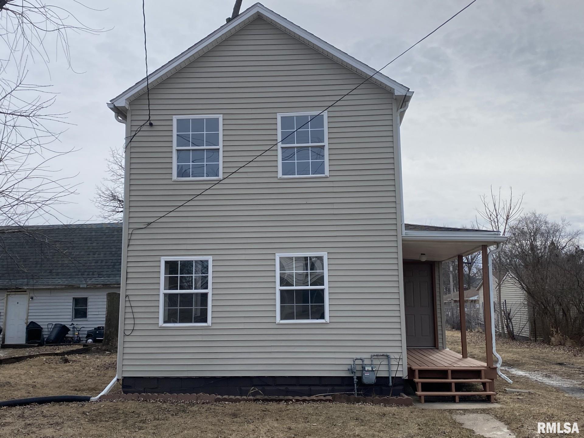 356 West Locust Street Canton, IL 61520 - Photo 2 of 27 Gallery Image 2