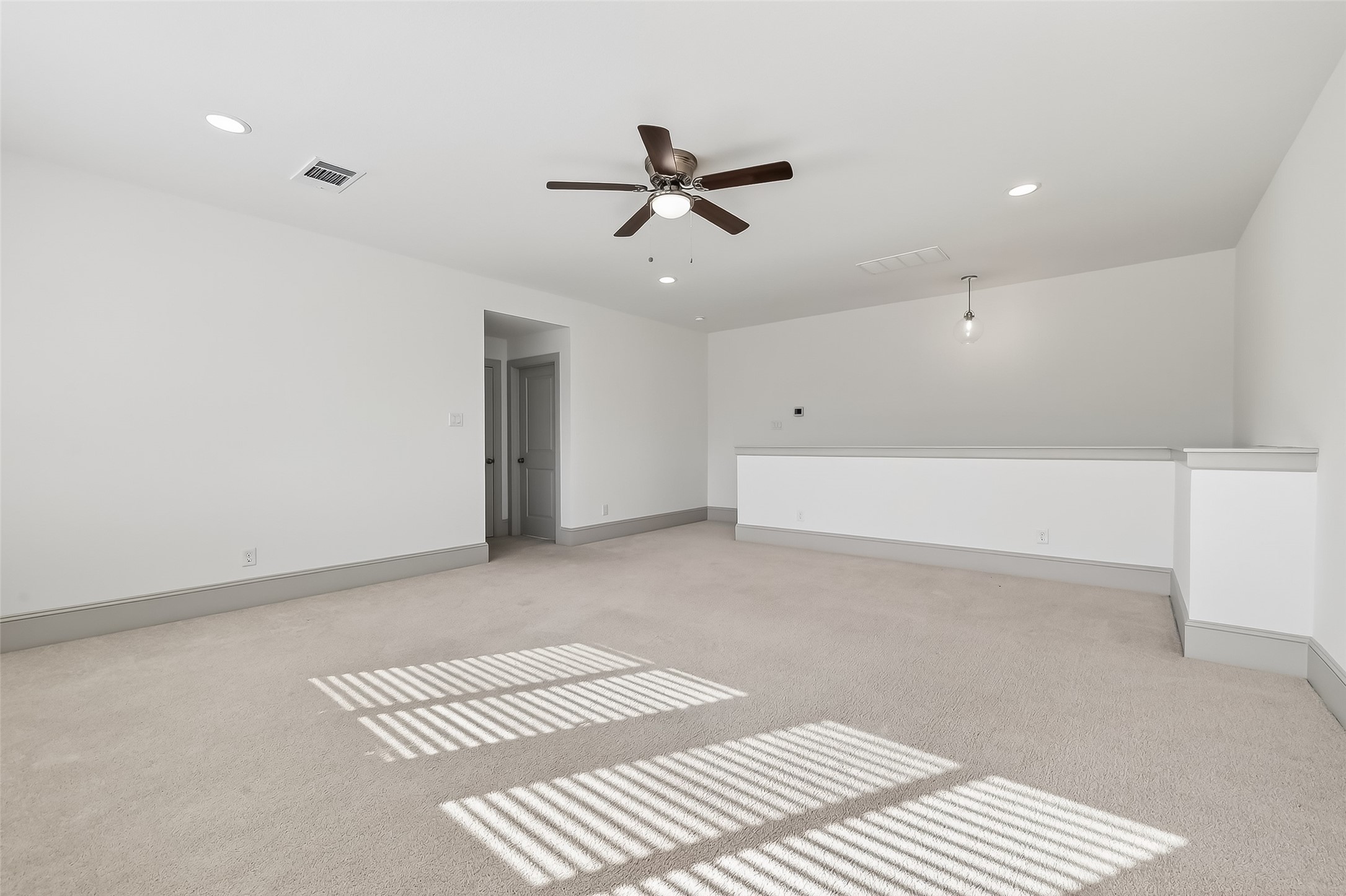 10514 Concha Lane Houston, TX 77096 - Photo 28 of 50 Another view of this 3rd floor open flex space.