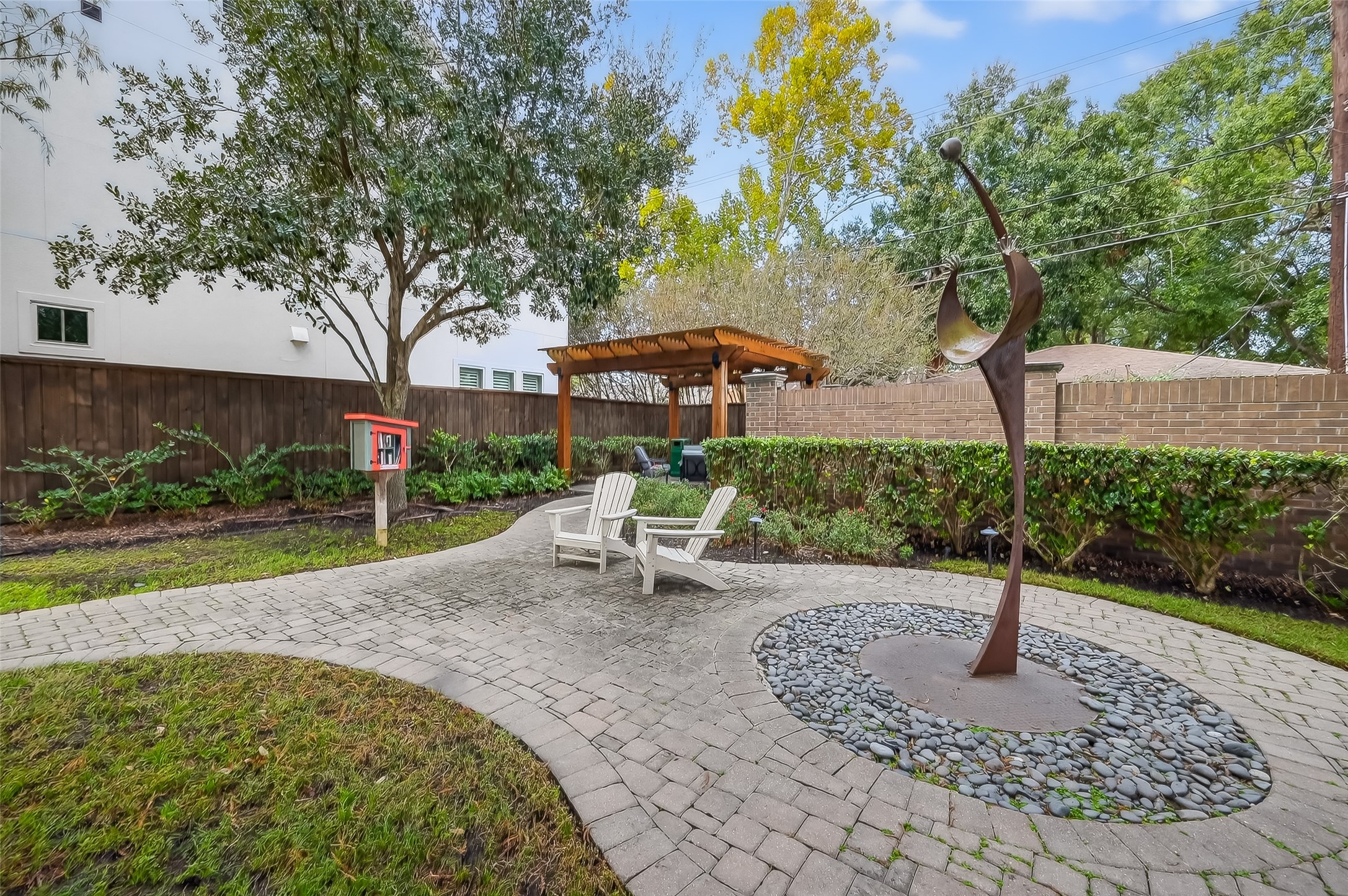 10514 Concha Lane Houston, TX 77096 - Photo 39 of 50 View of small private park area inside the gates of the Enclave at Willow Park community. Nice spot for relaxing with friends or neighbors.