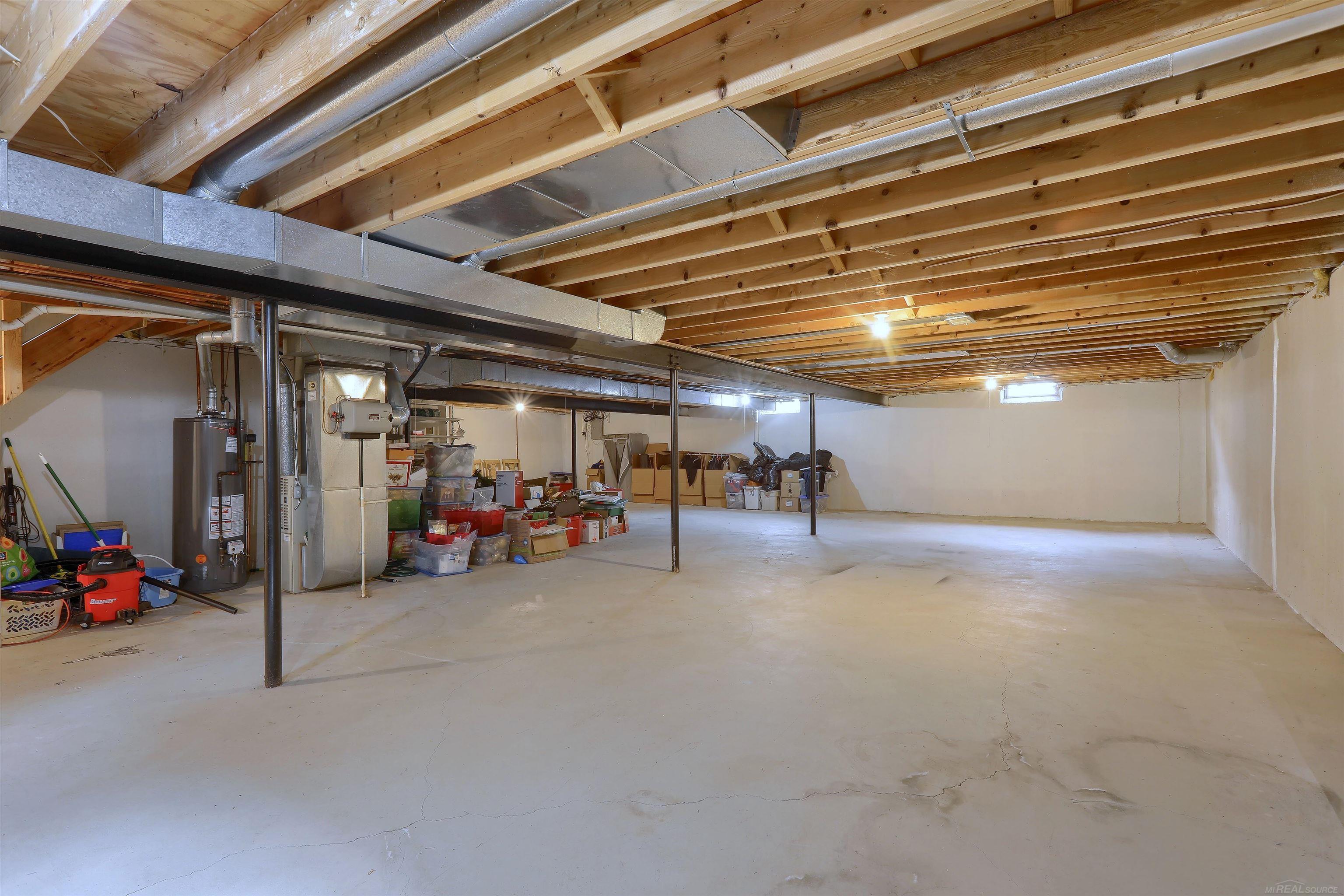 38895 Ridgeview Circle, Unit 58 Clinton Township, MI 48036 - Photo 29 of 33