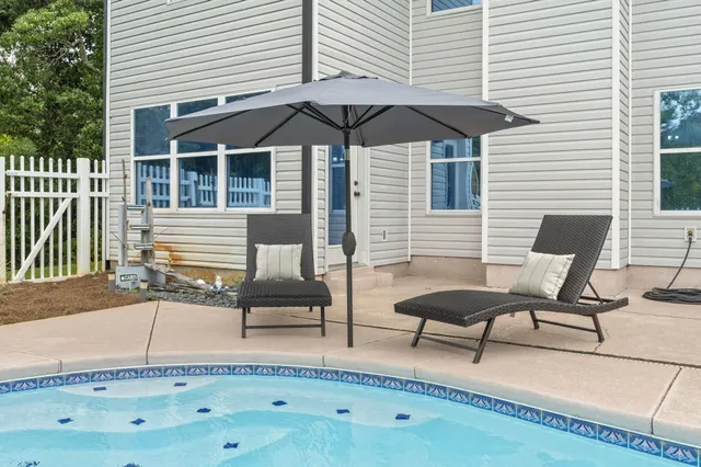 $489,000 | 843 Linda Drive, Mary Esther, FL 32569