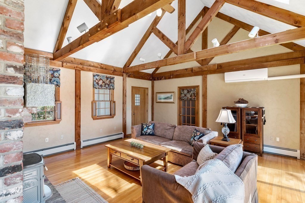 13 Skunk Road Merrimac, MA 01860 - Photo 12 of 41