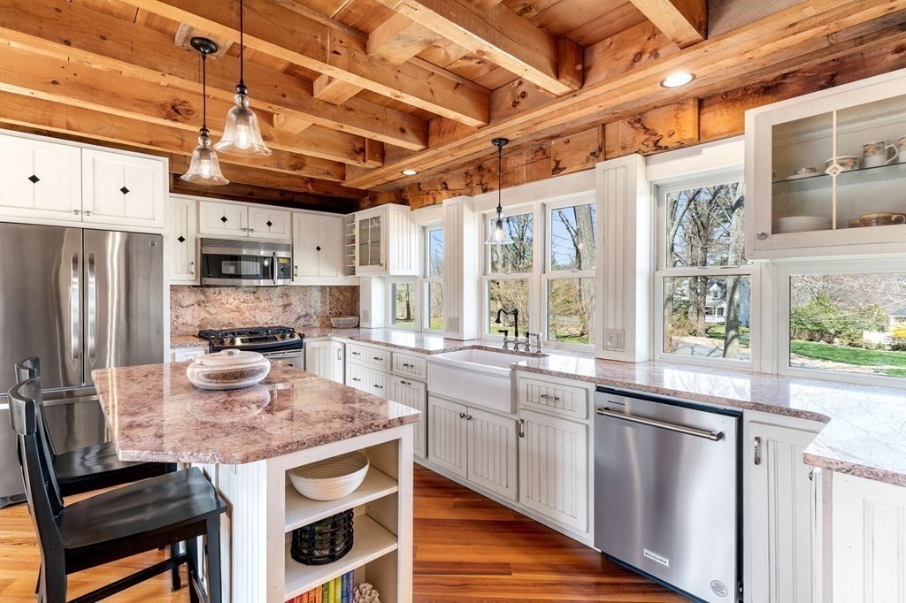 13 Skunk Road Merrimac, MA 01860 - Photo 5 of 41