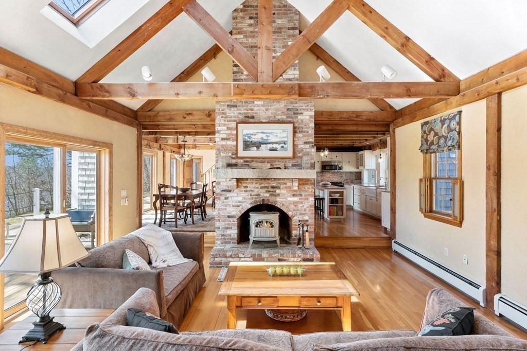 13 Skunk Road Merrimac, MA 01860 - Photo 8 of 41