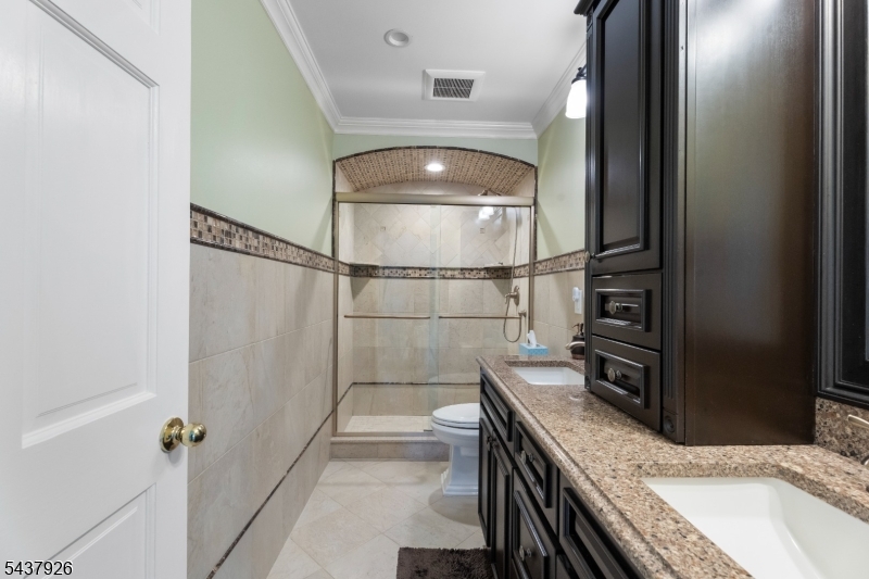 10 Barnstable Road Berkeley Heights, NJ 07922 - Photo 33 of 47